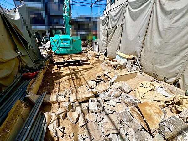 ウエルシアまで約859ｍ！消耗品のお買い物にも便利ですよ
