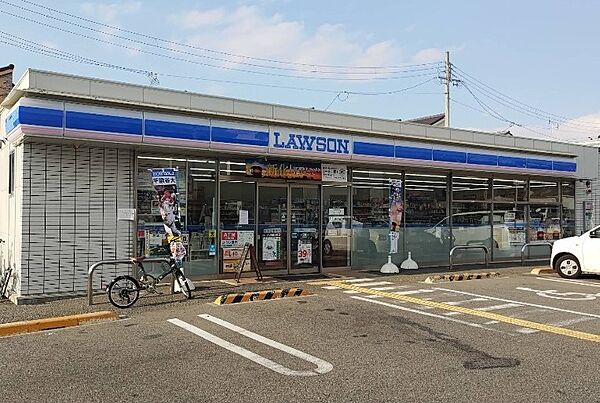 ローソン和泉上町店まで徒歩９分