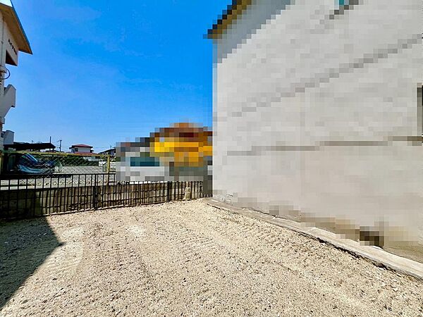 現地見学当日から承っております♪現地周辺の環境や、駅までの道のりなど周辺環境も合わせてご確認いただき、ぜひご検討ください！