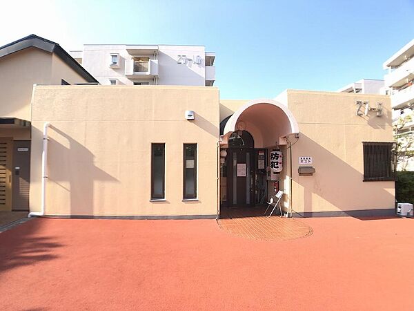 集会所では地域防犯の発信も行われており住まう方のコミュニティの場となっています。