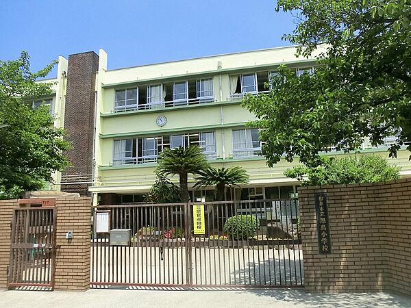 和泉市立黒鳥小学校まで徒歩１０分