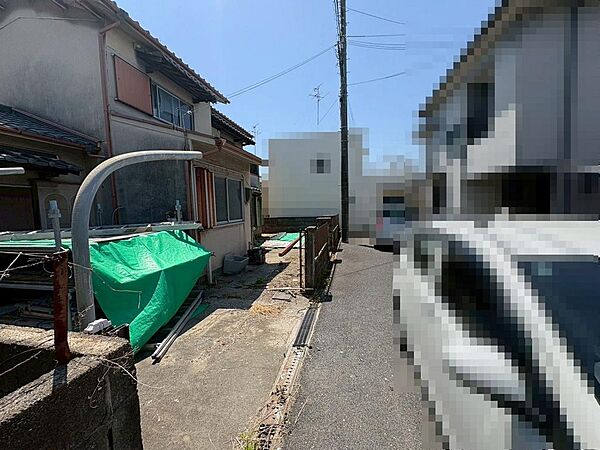 現地見学当日から承っております♪現地周辺の環境や、駅までの道のりなど周辺環境も合わせてご確認いただき、ぜひご検討ください！