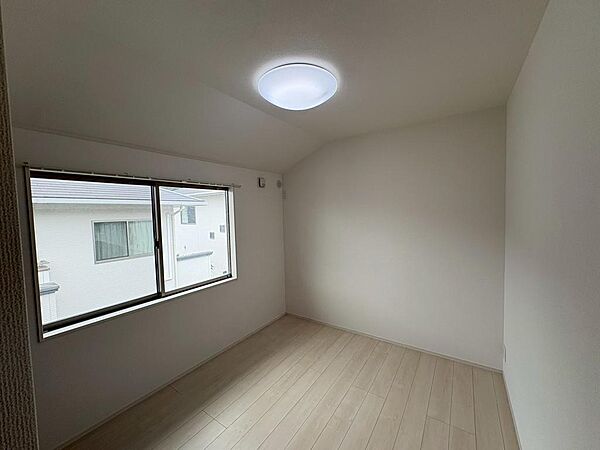 全居室６帖以上！どのお部屋でものびのびお過ごしいただけますよ！