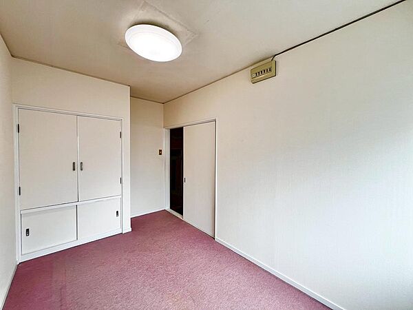 現地見学当日から承っております♪現地周辺の環境や、駅までの道のりなど周辺環境も合わせてご確認いただき、ぜひご検討ください！