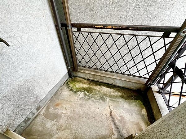 スーパーナショナル南田辺店まで徒歩４分！毎日のお買い物に便利ですね！