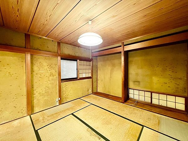 和室ございます♪一息つく時の癒しの空間や客間にも使えますね♪
