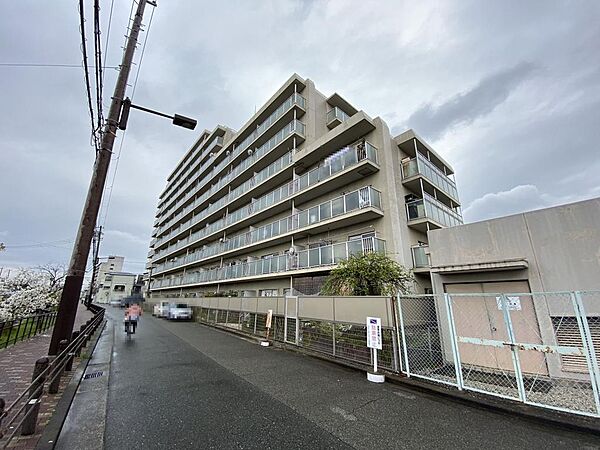 【洗面台新調】綺麗な洗面台で朝から気持ちがシャキッとしますね♪