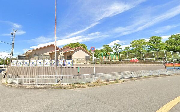 赤坂台こども園まで徒歩２４分