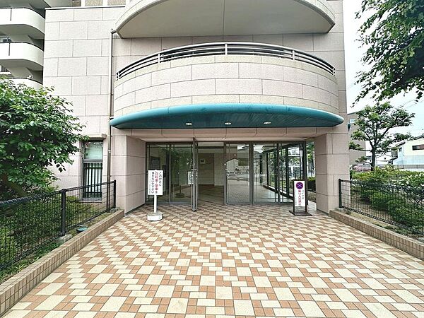 百舌鳥こども園東園舎まで徒歩３分！小さなお子様のいるご家庭も安心ですね♪