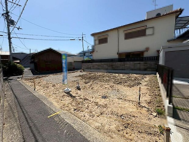 資金のことや住宅ローン、税金や制度のことまで住宅の難しいことをわかりやすく説明いたします♪お家探しを始めてみようと思われたら是非【イエストア】までお気軽にご相談下さいませ♪