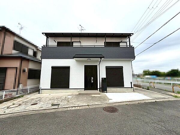 土地面積39.97坪です。全面道も8.8ｍゆとりのある住宅です。