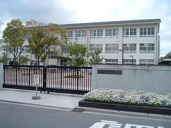 堺市立白鷺小学校まで徒歩約１１分です。