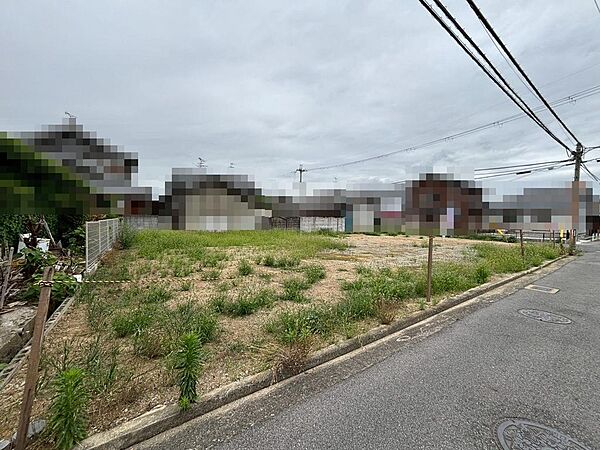 北東角地につき、陽当たり良好！たっぷりの陽光に包まれる明るい住まいになりますね♪