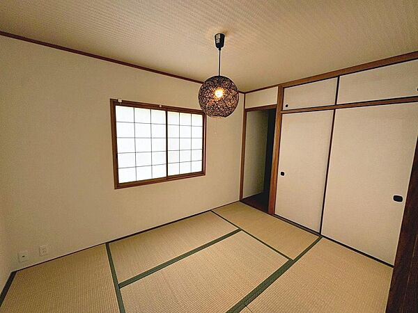 【和室】和室ございます♪一息つく時の癒しの空間や客間にも使えますね☆お子様のお昼寝スペースにもぴったりです♪