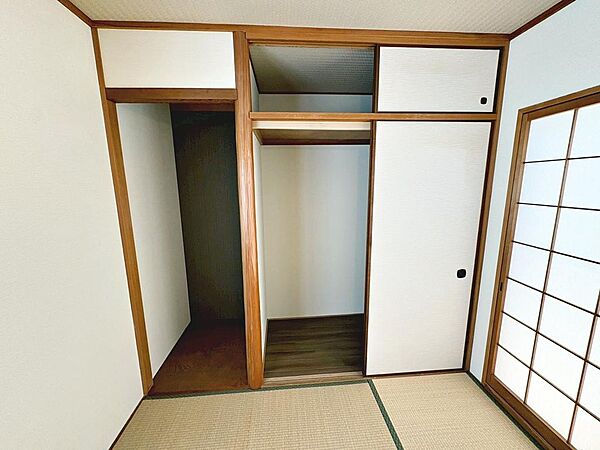 お急ぎの方に嬉しい、即入居可能ですよ！現況空家ですので、お忙しい方でもお仕事帰り等にご内覧頂けます♪