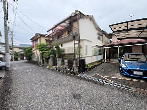 ◆周辺にはスーパーや薬局など、商業施設がそろい生活至便です！とても住みやすい環境です◆