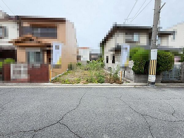 【個性あふれる住まいを実現できる「建築条件無の売土地」です】