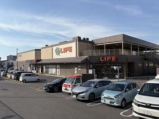 ライフ滝谷店まで徒歩２５分