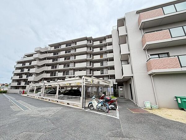 【エレベーター付き】EV付の物件です。荷物が多い時もエレベーター利用で楽々です。