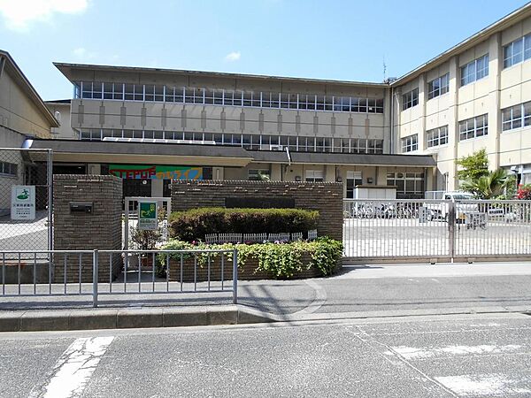 岸和田市立野村中学校まで徒歩２分