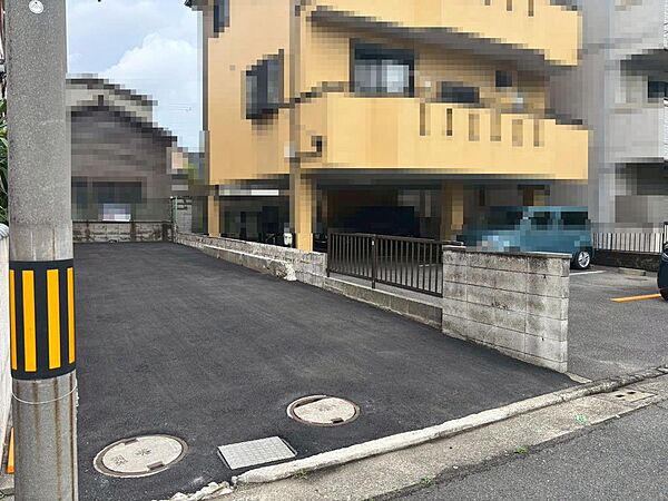 現況でお渡し、建築条件なしです！そのまま使うも良し、お好きな家を建て直すも良しです♪