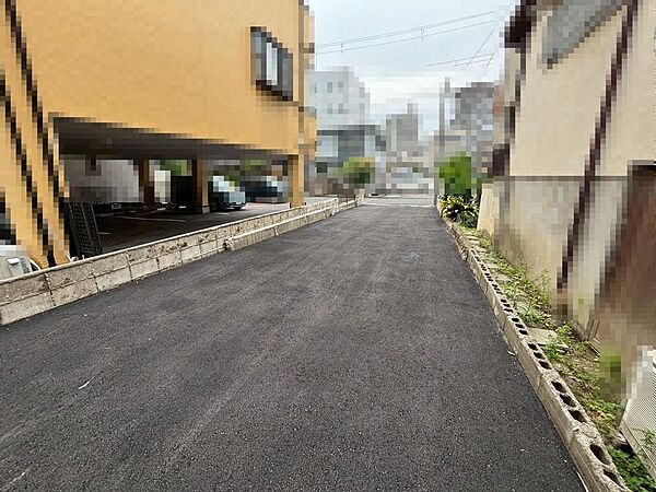 【個性あふれる住まいを実現できる「建築条件無の売土地」です】