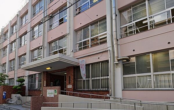 花乃井中学校まで徒歩８分