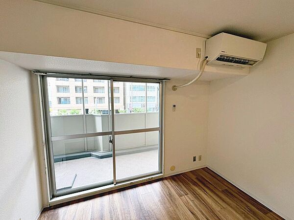 クロス・クッションフロア張替えおります！綺麗な室内をぜひ現地にてご体感下さい♪