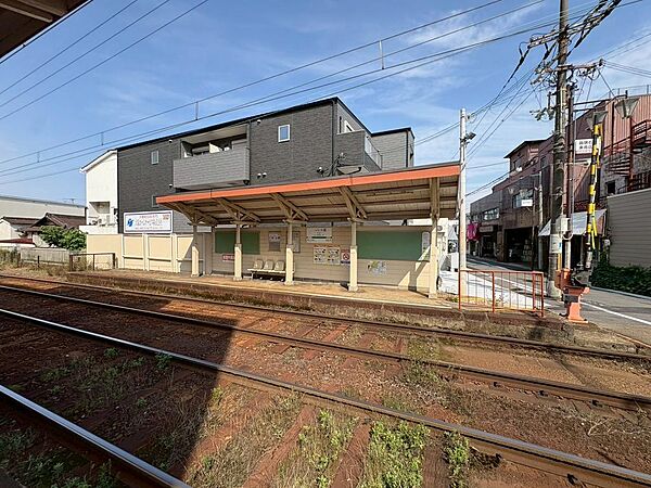 阪堺線石津駅まで徒歩約1分です。