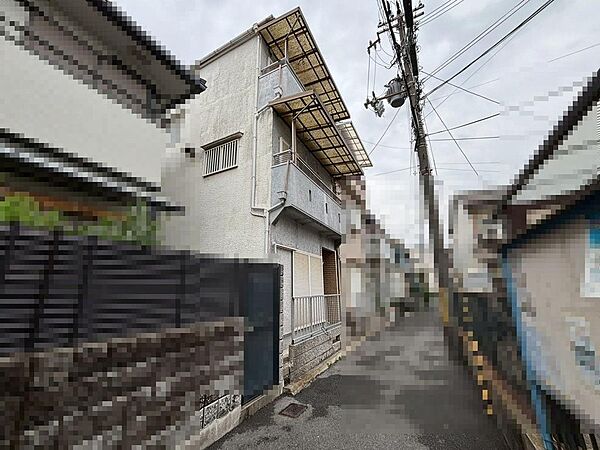 リフォームリノベーションDIYで自分好みのこだわりの住居に変身させてみませんか？専門のスタッフがお客様のご要望にお応えします。※リフォームには別途費用が発生します。
