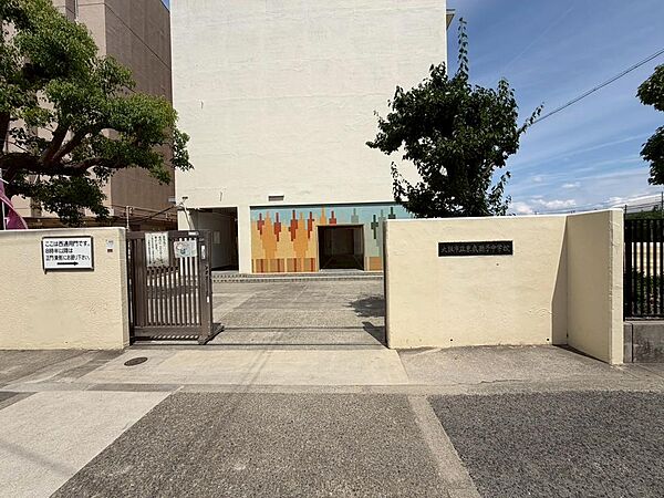 東我孫子中学校まで徒歩約１２分
