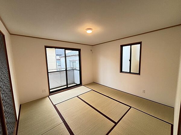 全居室６帖以上☆どのお部屋でものびのびお過ごしいただけますよ！