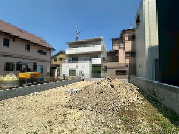 【南東向き日当たり良好】たっぷりの陽光に包まれる明るい住まいになりますね♪