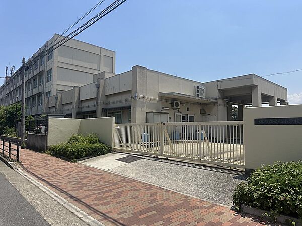 堺市立大仙小学校まで徒歩１２分