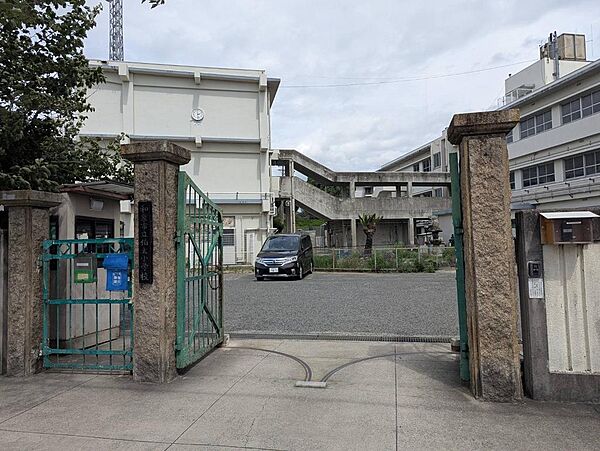 和泉市立伯太小学校まで徒歩７分