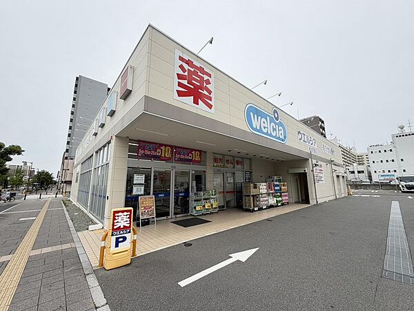 ウエルシア堺大町東店まで徒歩１３分