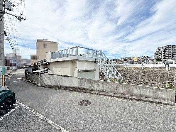 【周辺施設もご紹介可能】お住まいになった際のイメージをお持ちいただくため、周辺施設へのご案内も致します♪お気軽にお申し付けください！