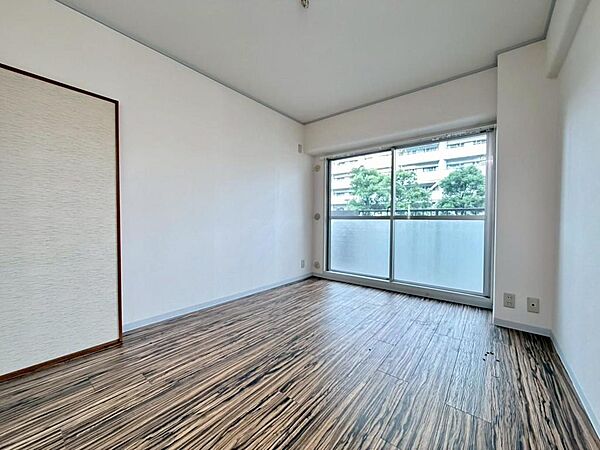 【和室を洋室へ変更しますよ】全居室洋室です！お掃除も楽々ですね！現地見学や資料請求だけでもお気軽にお問い合わせ下さい！