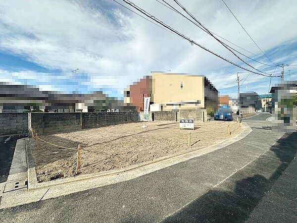 【南向き日当たり良好】有効土地面積約４１．０４坪！たっぷりの陽光に包まれる明るい住まいになりますね！