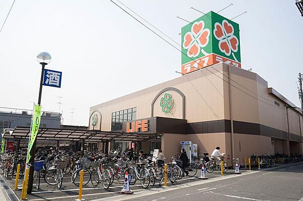 ライフ住吉店まで徒歩３分