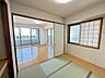 和室：【和室】趣のある床の間付きの和室です♪押入もあるため、来客用に使うもよし、寝室に使うもよし！万能な和室です♪