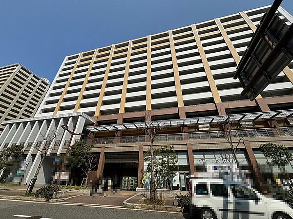 各居室にはクローゼットを完備し、家具の配置にも困らない設計がされており、採光と室内のバランスが絶妙です♪