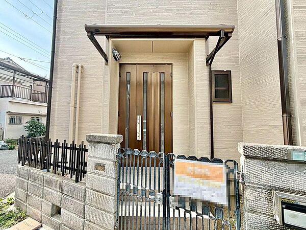【トイレ２か所新調】温水便座洗浄便座ですので、寒い日も温かい便座で安心して使用していただけますよ！