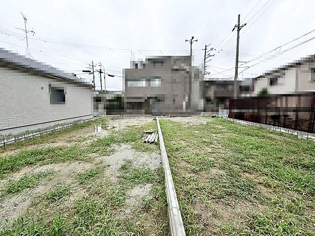 LDK約17帖!帰宅時・外出時の自然なコミュニケーションを育むリビングイン階段を採用。仲良し家族の画が浮かびます♪