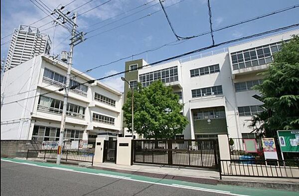 泉大津市立旭小学校まで徒歩１５分