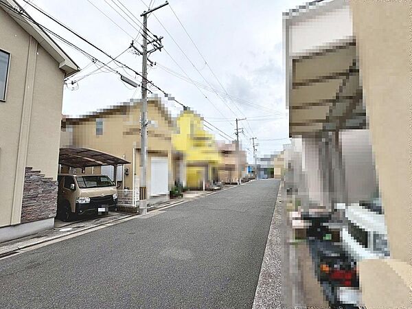 前面道路約６．７ｍ！広々開放感のある住まいです！駐車の苦手な方も運転しやすく安心ですね！