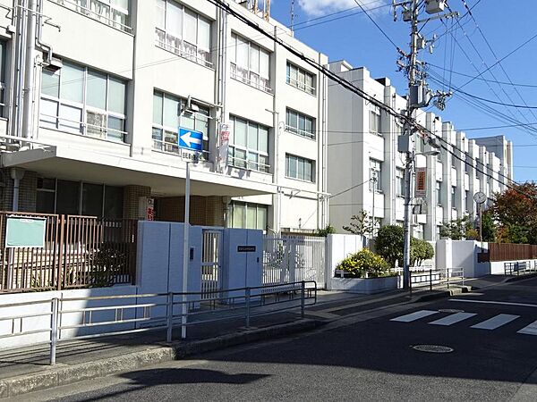 大阪市立加賀屋中学校まで徒歩５分