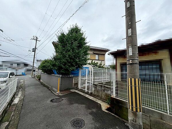 ２面採光の居室ありますよ！明るく風通しの良い室内に気持ちも明るくなりますね！