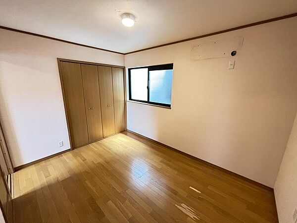 お急ぎの方に嬉しい、即入居可能ですよ！内覧予約は当日から承っております！お気軽にお問い合わせ下さいませ♪