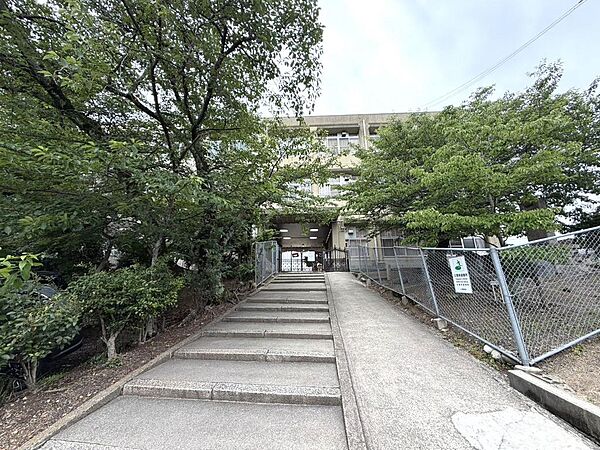 岸和田市立光明小学校まで徒歩５分